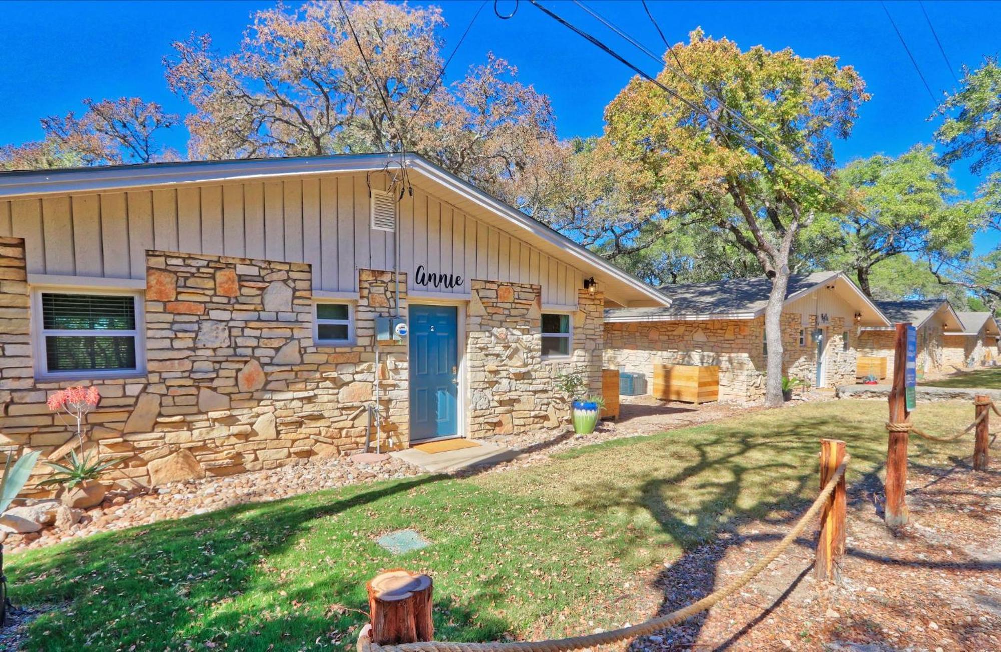 Millie'S Cottages Unit 2 - Annie Canyon Lake Exterior foto